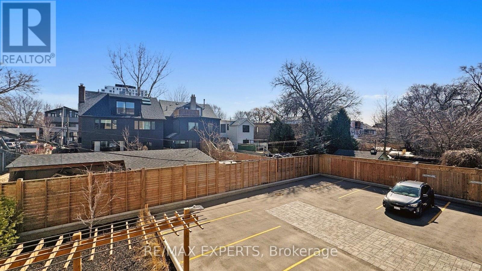 #203 45 CONNAUGHT AVENUE - 17