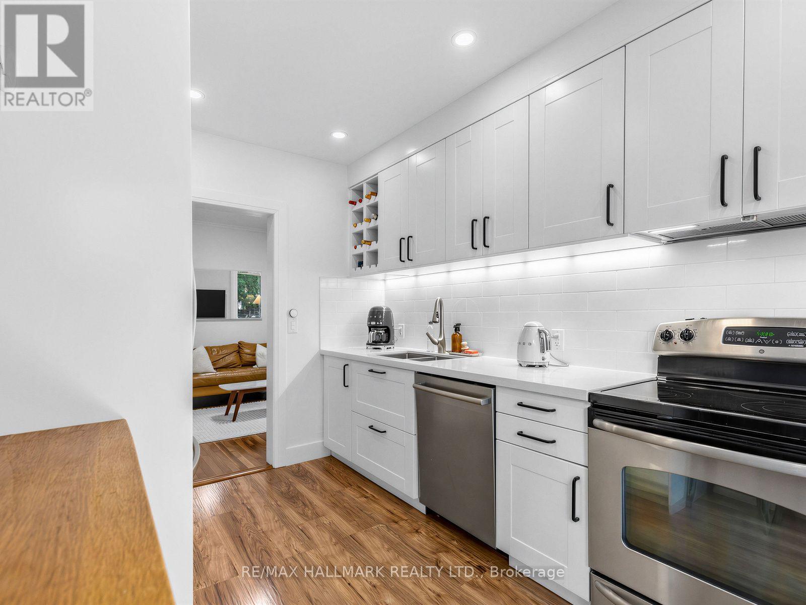 147 CHISHOLM AVENUE - 16