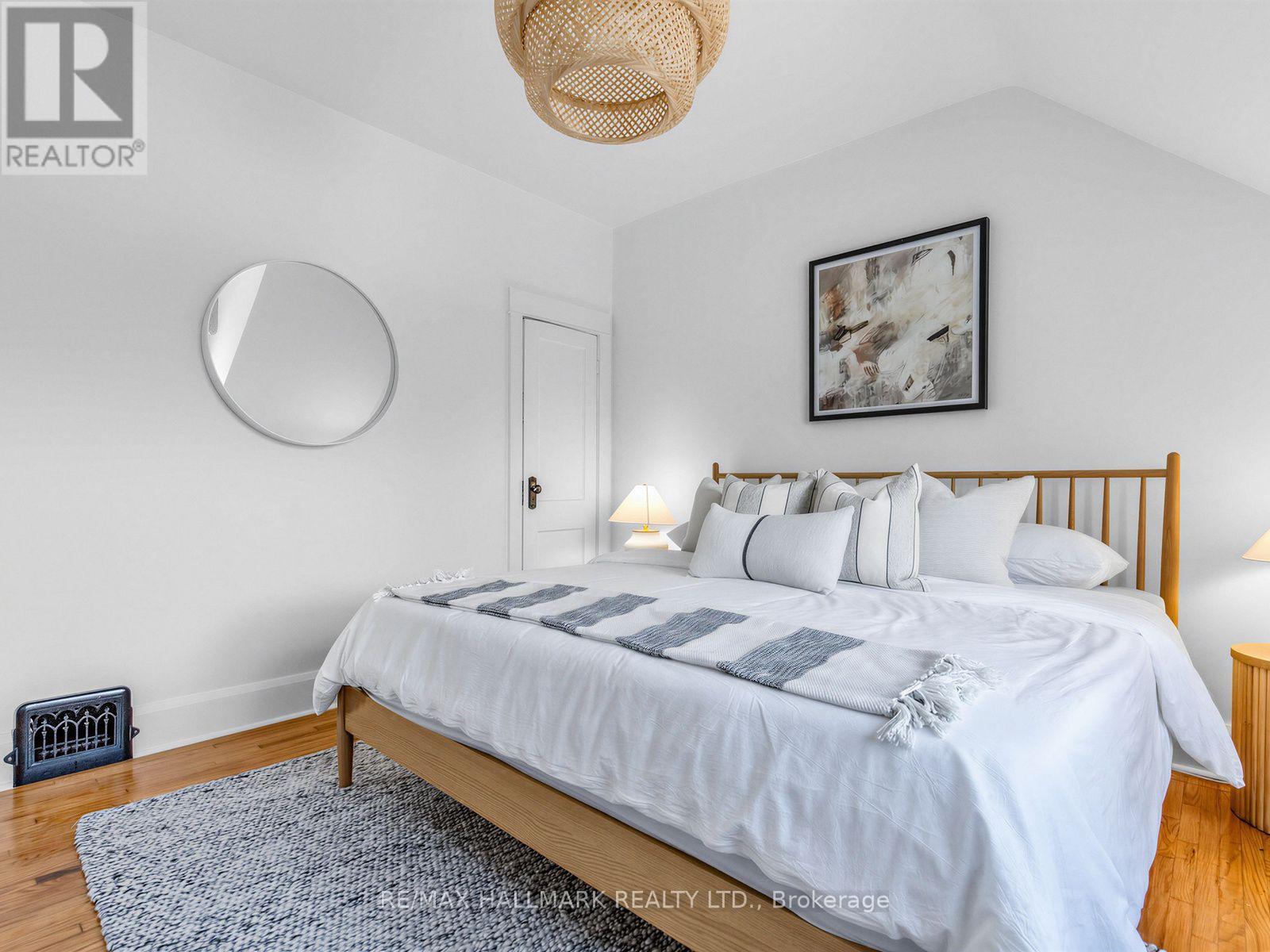 147 CHISHOLM AVENUE - 24