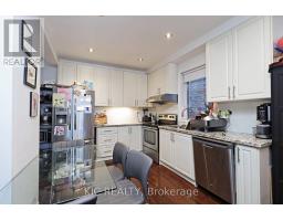 Living room - 20 Ashdale Avenue, Toronto, ON M4L2Y7 Photo 6