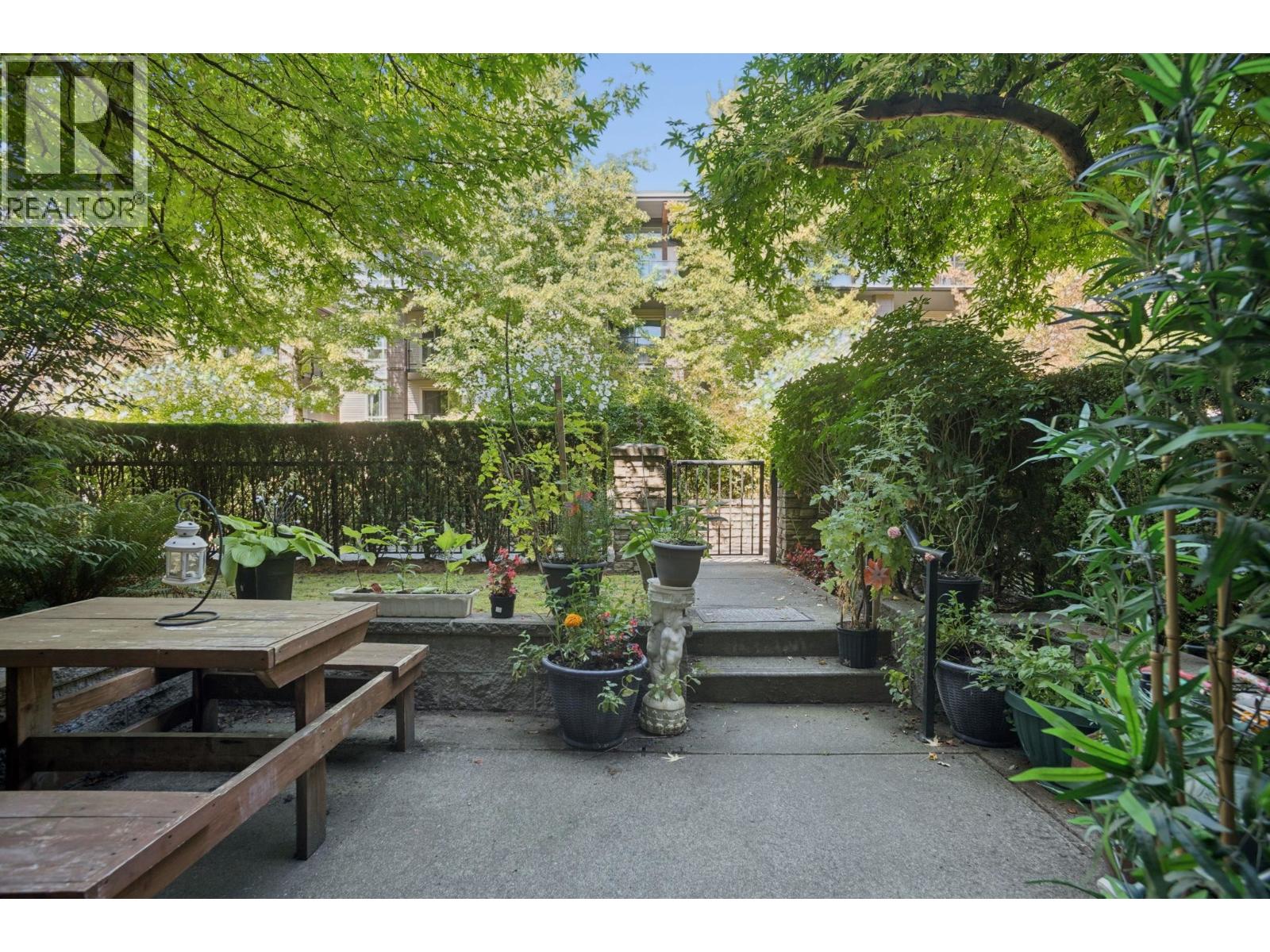 107 7478 BYRNEPARK WALK, Burnaby