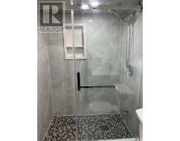 Bsmt - 300 Woodspring Avenue, Newmarket, ON L3X3B1 Photo 12