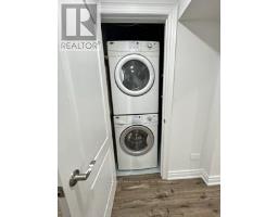Bsmt - 300 Woodspring Avenue, Newmarket, ON L3X3B1 Photo 7