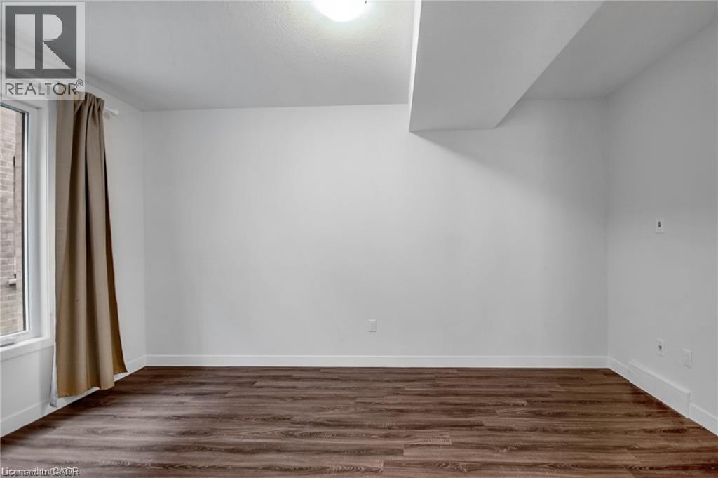 4 bedroom Single Family interior view, 961 BATTERY Park, London, Ontario