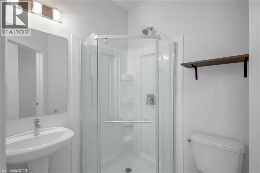 4 bedroom Single Family interior view, 961 BATTERY Park, London, Ontario