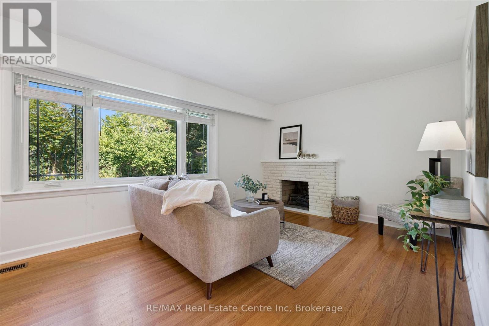 9 HAMEL AVENUE - Image 4