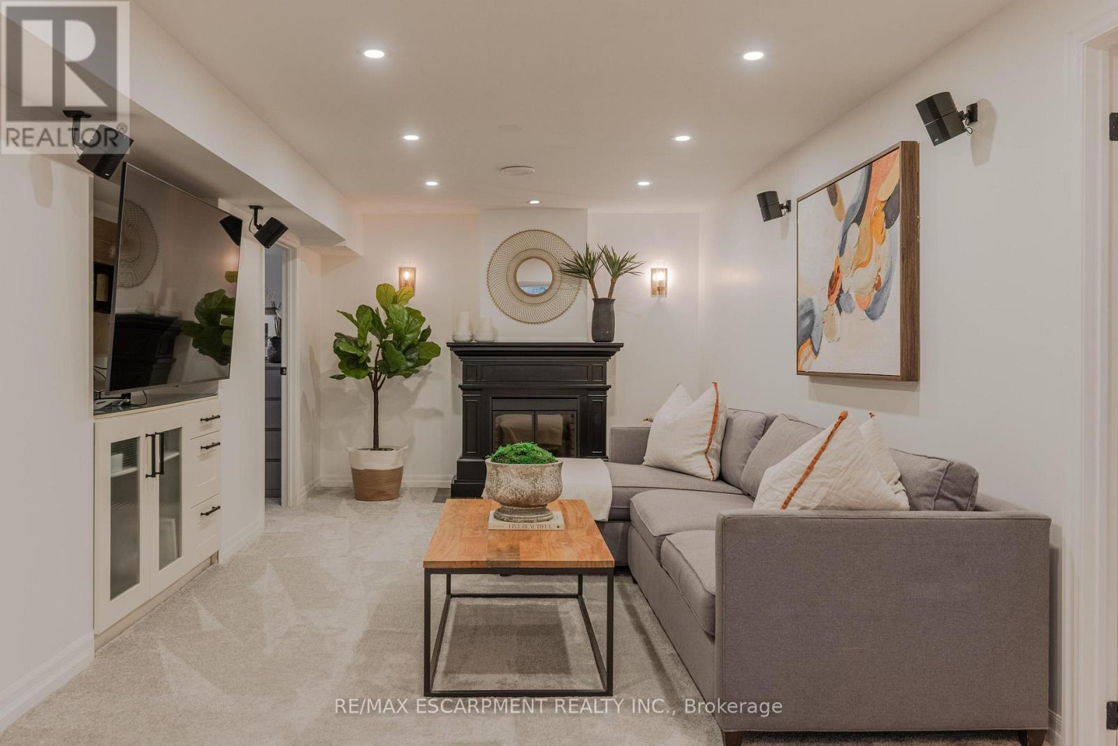 1491 TRENTON ROAD - 23