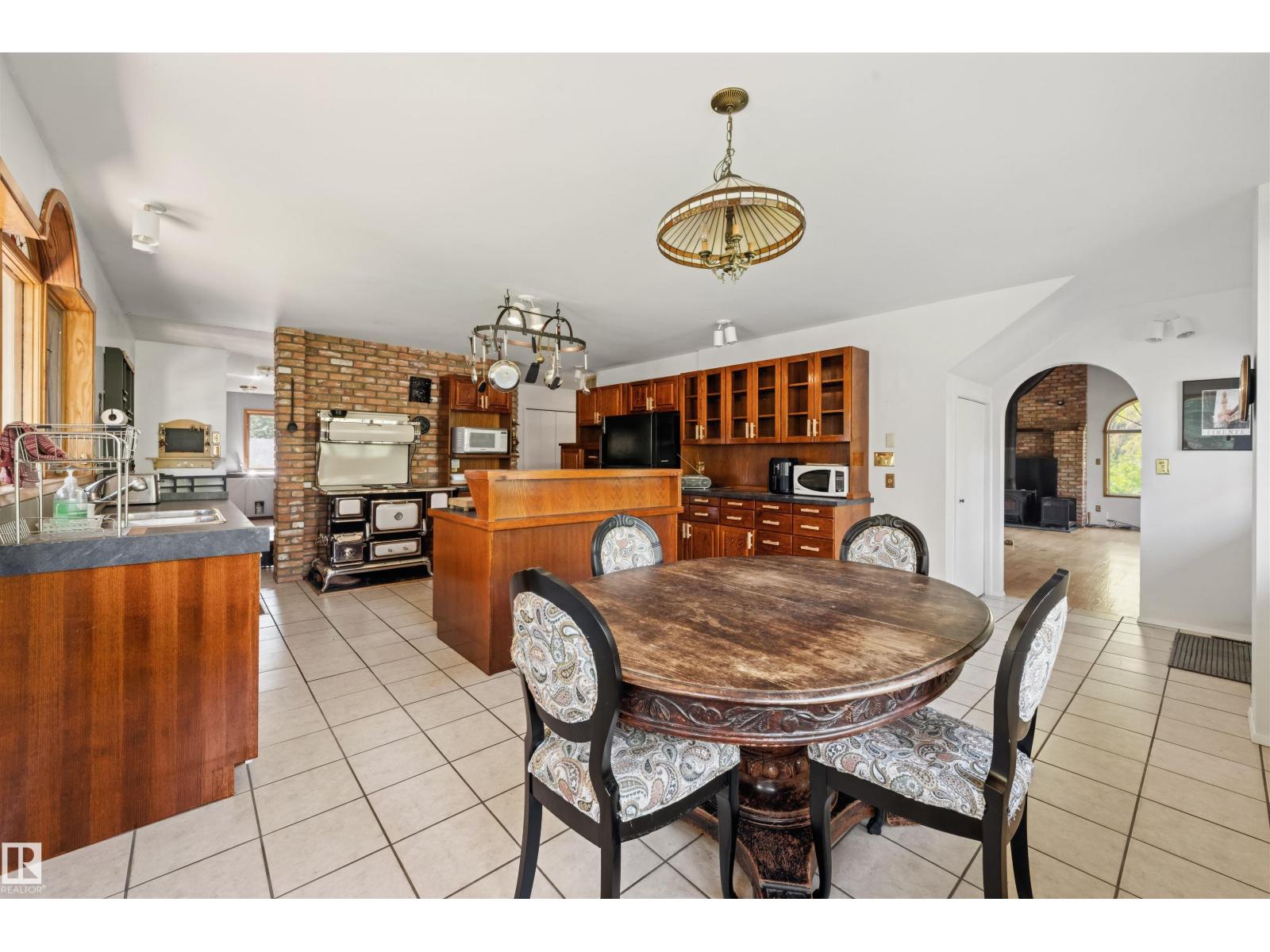 #2 26320 TWP ROAD 514 - 6