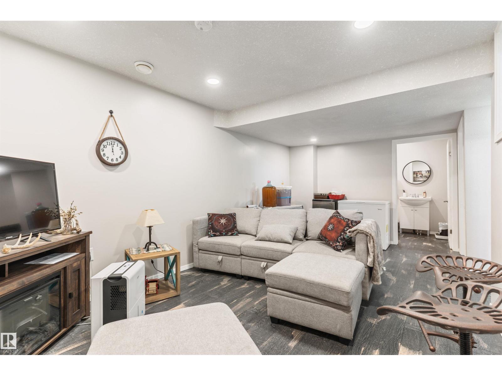 20 Township 484 RD - 45