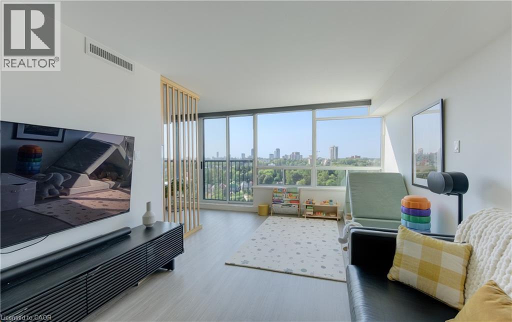 #1503 6 WILLOW Street - Image 18
