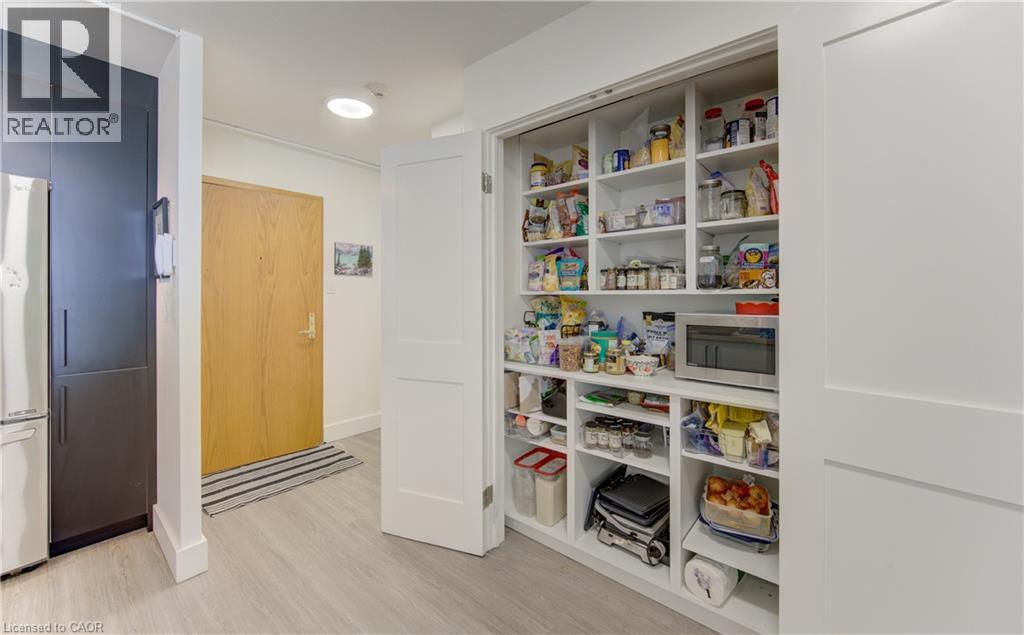 #1503 6 WILLOW Street - Image 9