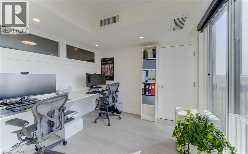 #1503 6 WILLOW Street - Image 21