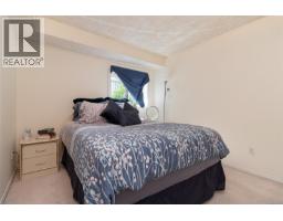 102 490 Marsett Pl, Saanich, BC V8Z7J1 Photo 14