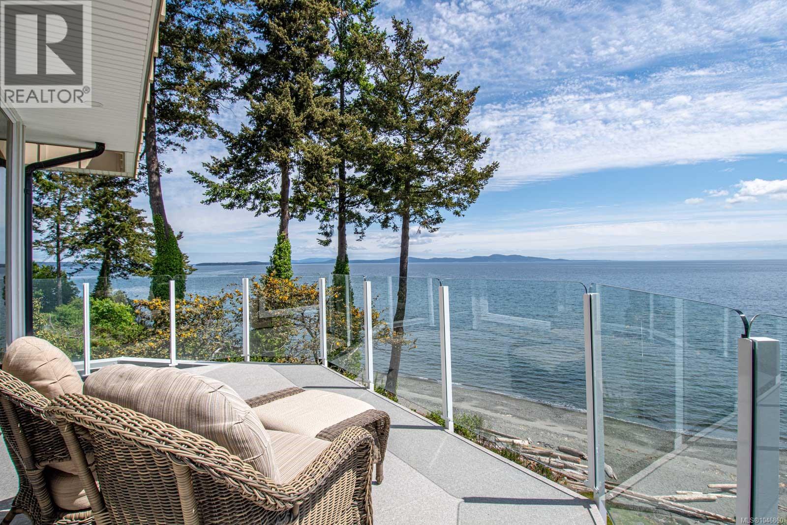 5267 Parker Ave, Saanich
