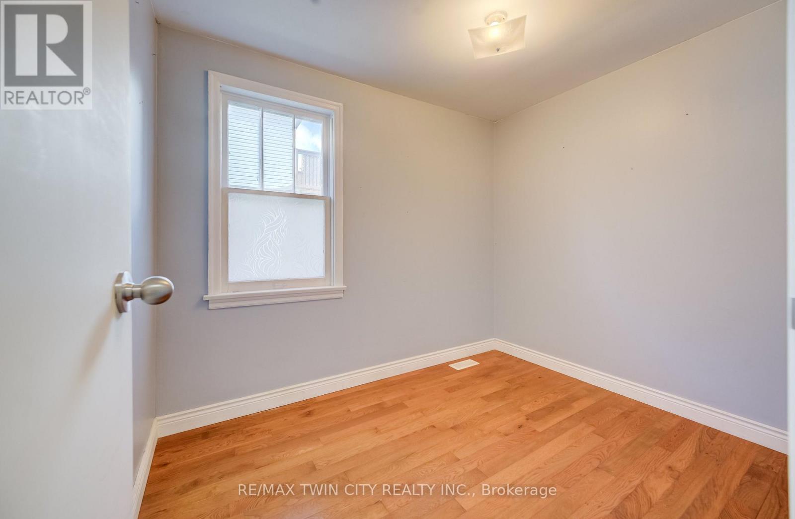 130 SYDENHAM STREET - Image 14