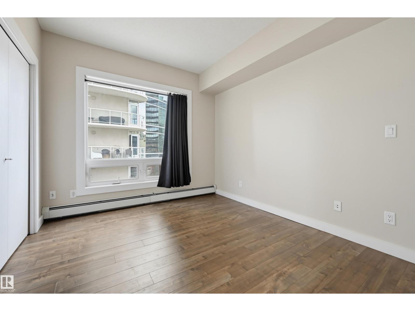 #801 10136 104 ST NW - 19