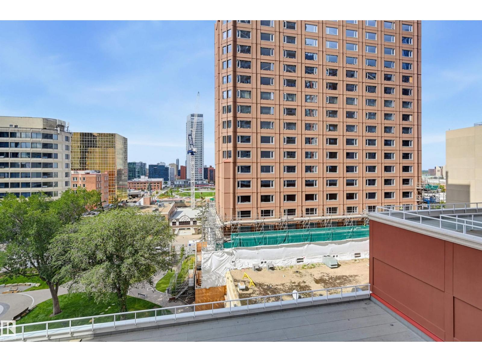 #801 10136 104 ST NW - 25