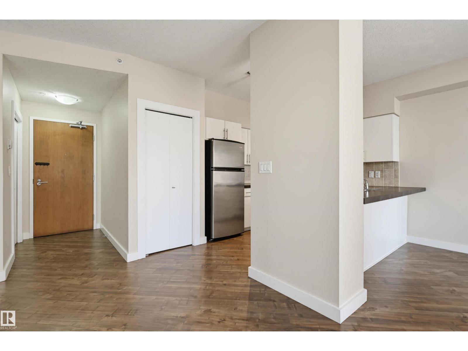 #801 10136 104 ST NW - Image 9