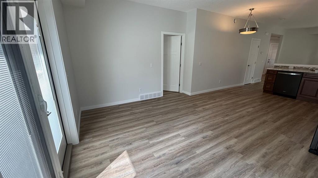 501 5 Street W - Image 14