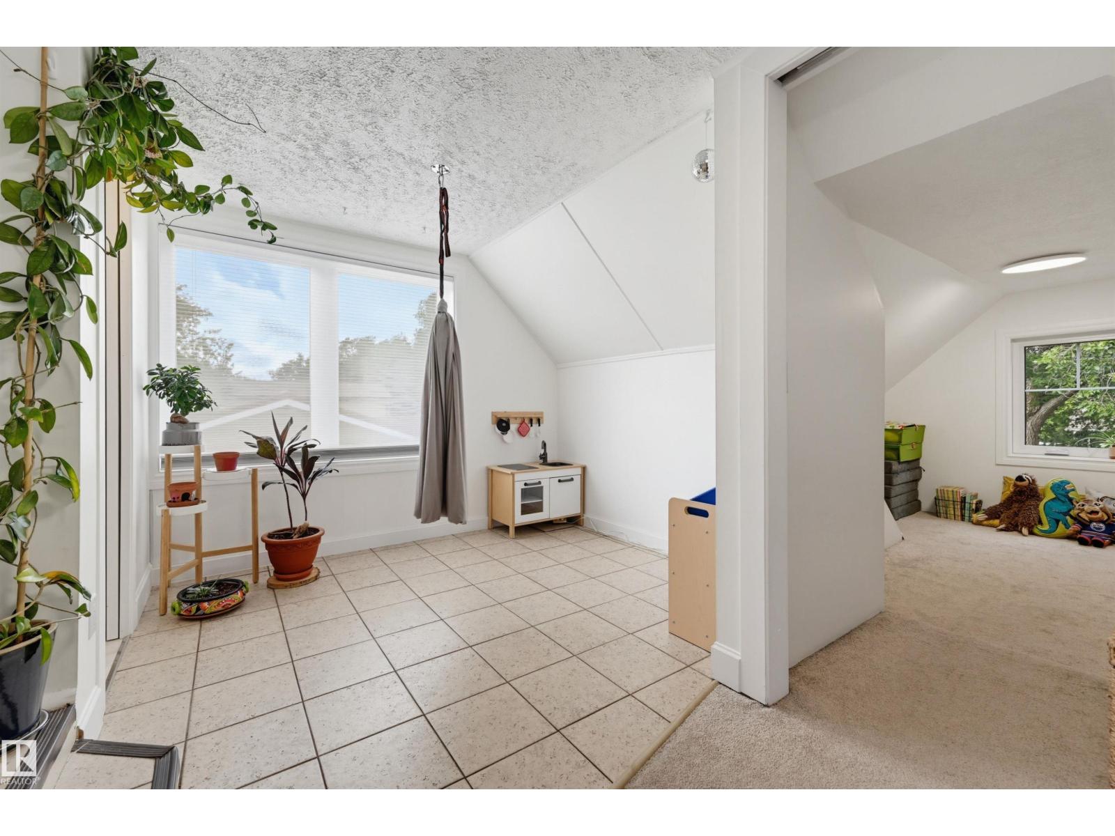 11635 126 ST NW - Image 37