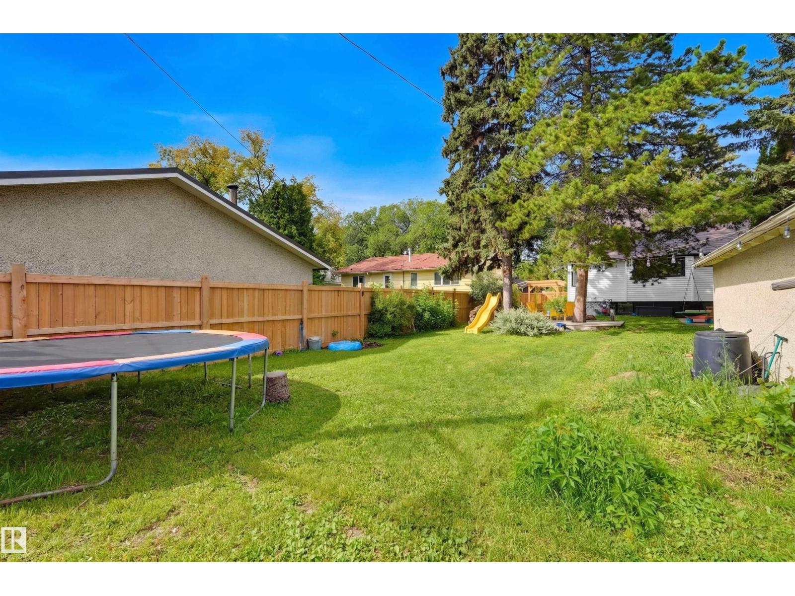 11635 126 ST NW - Image 32