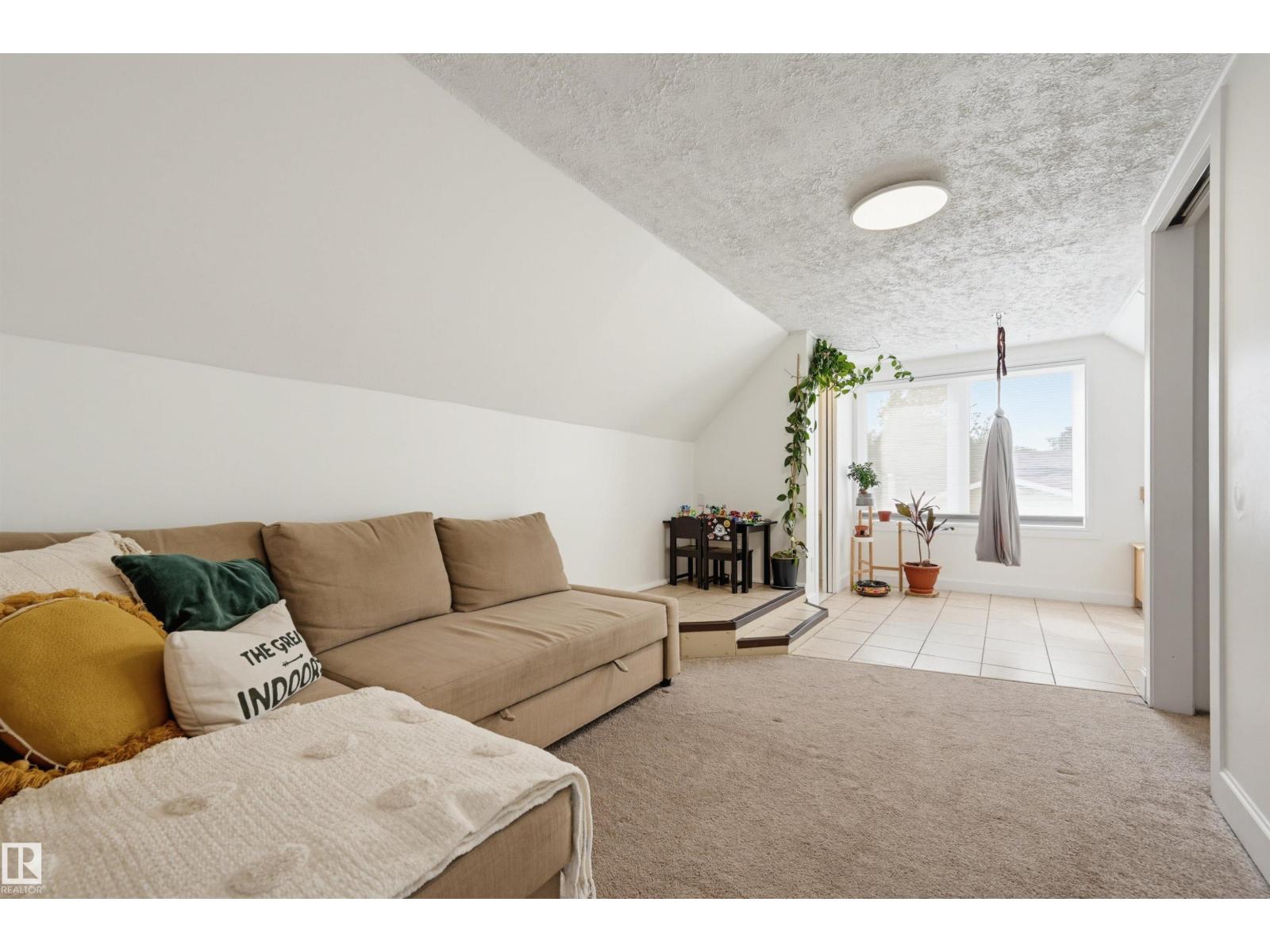 11635 126 ST NW - Image 35