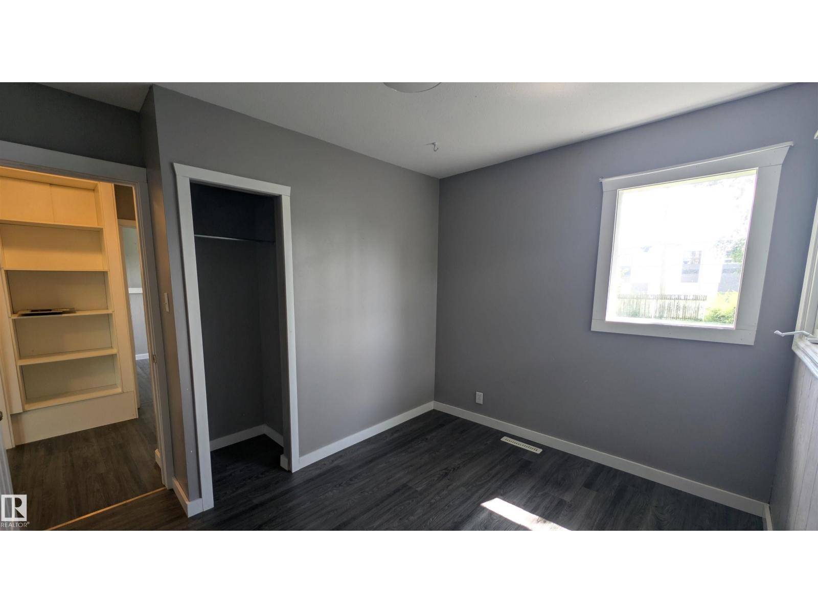 5216 51 AV - Image 15