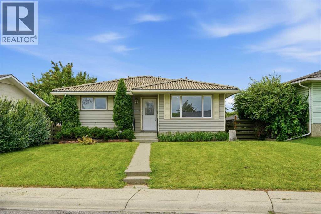 52 Penedo Place SE - 1