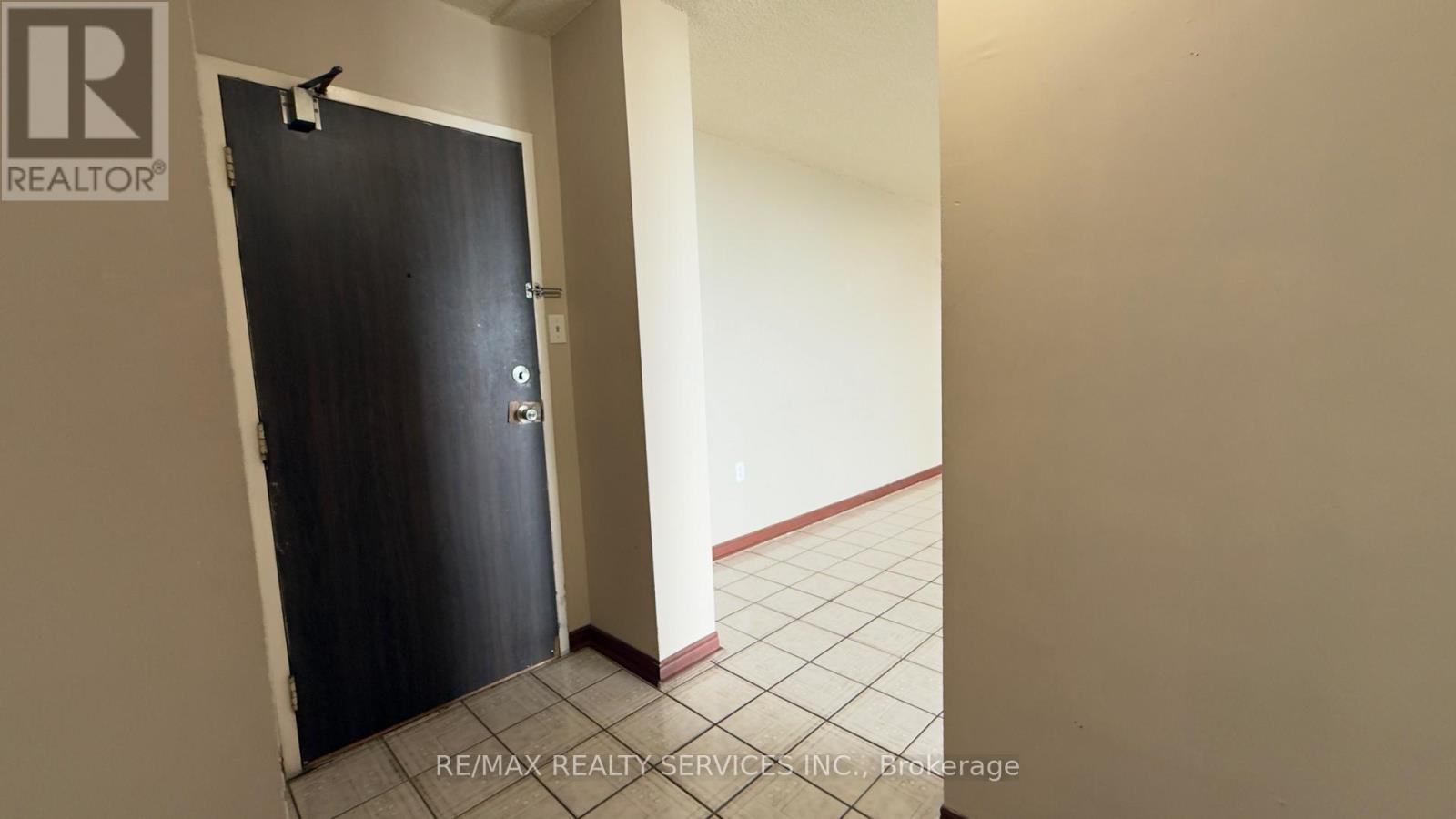 #1807 4 KINGS CROSS ROAD - Image 10