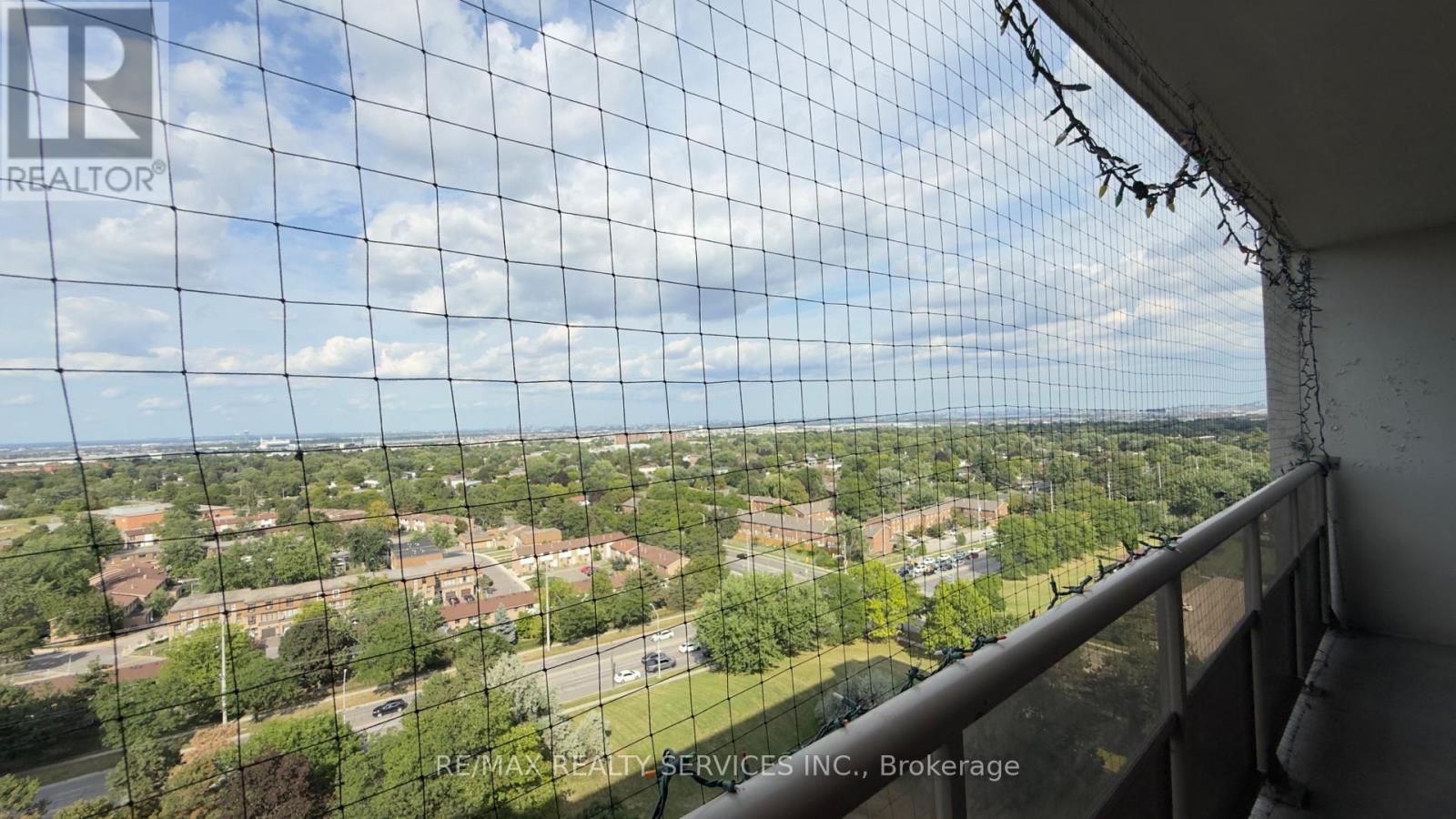 #1807 4 KINGS CROSS ROAD - Image 25