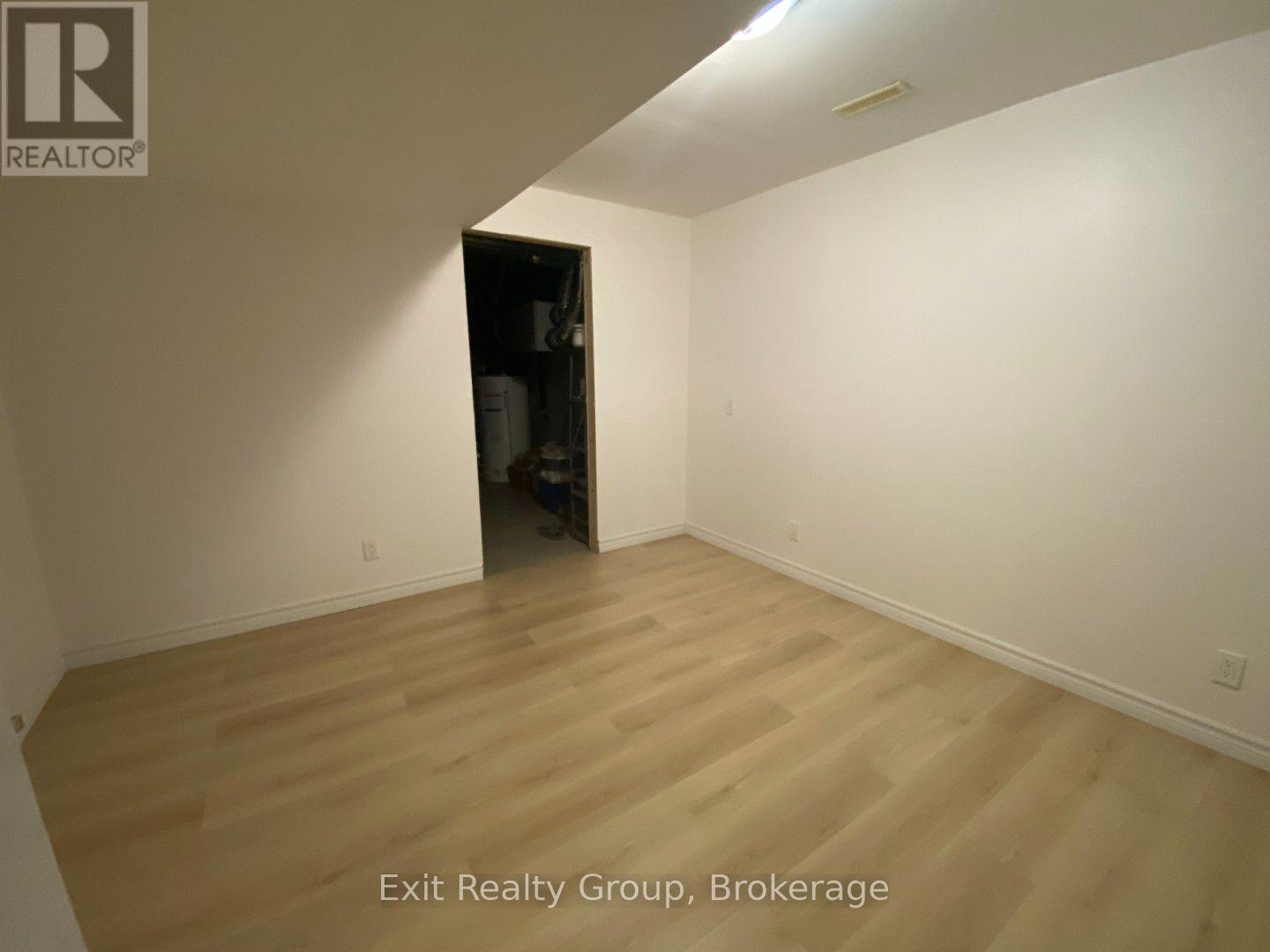 60 OAK RIDGE BOULEVARD - Image 39