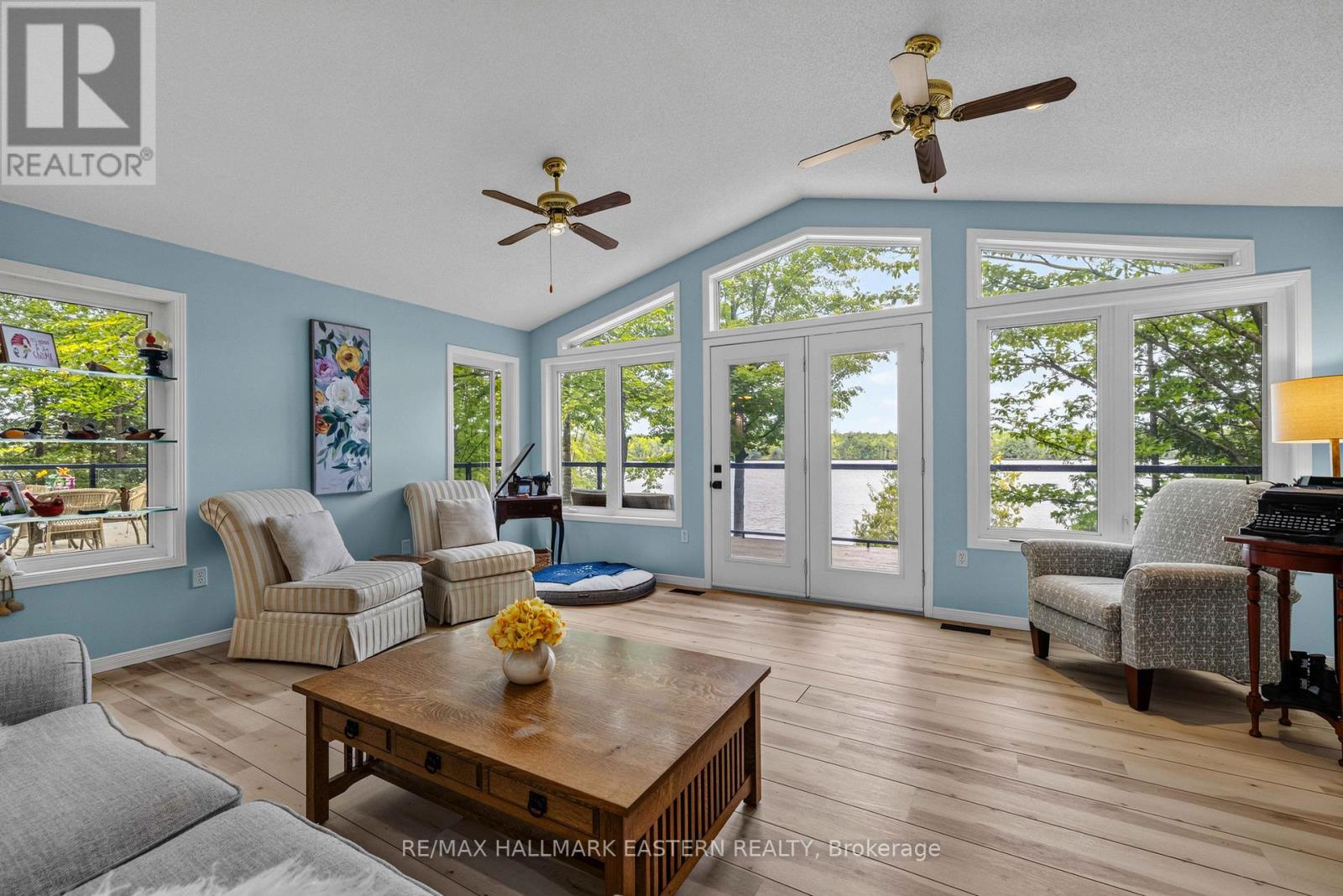 28 MAPLEWOOD COURT - 12