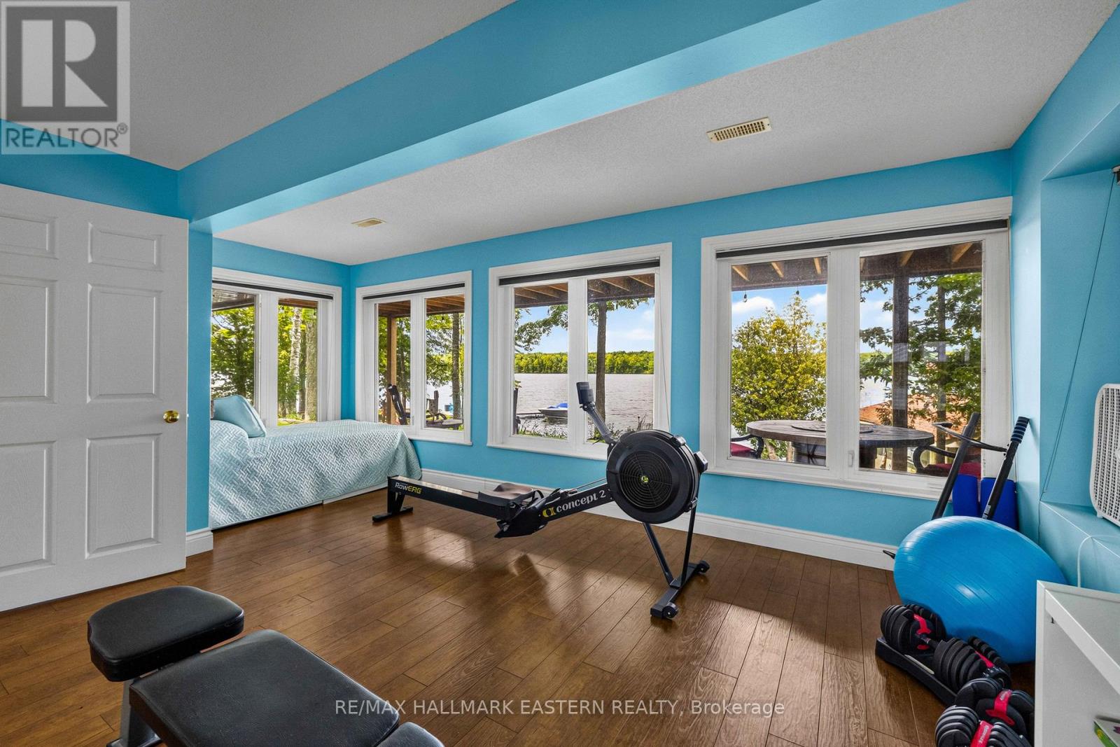 28 MAPLEWOOD COURT - Image 16