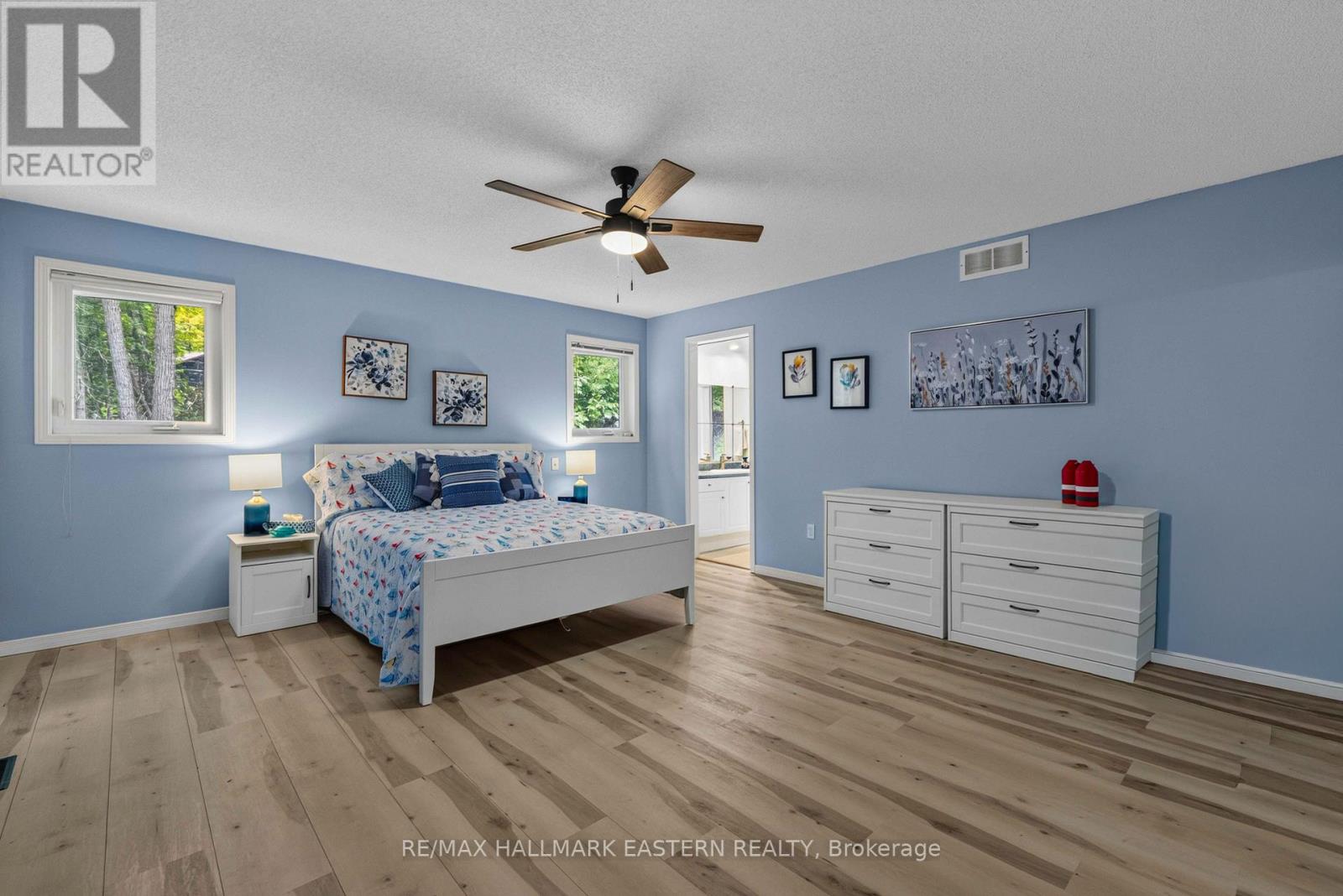 28 MAPLEWOOD COURT - Image 17