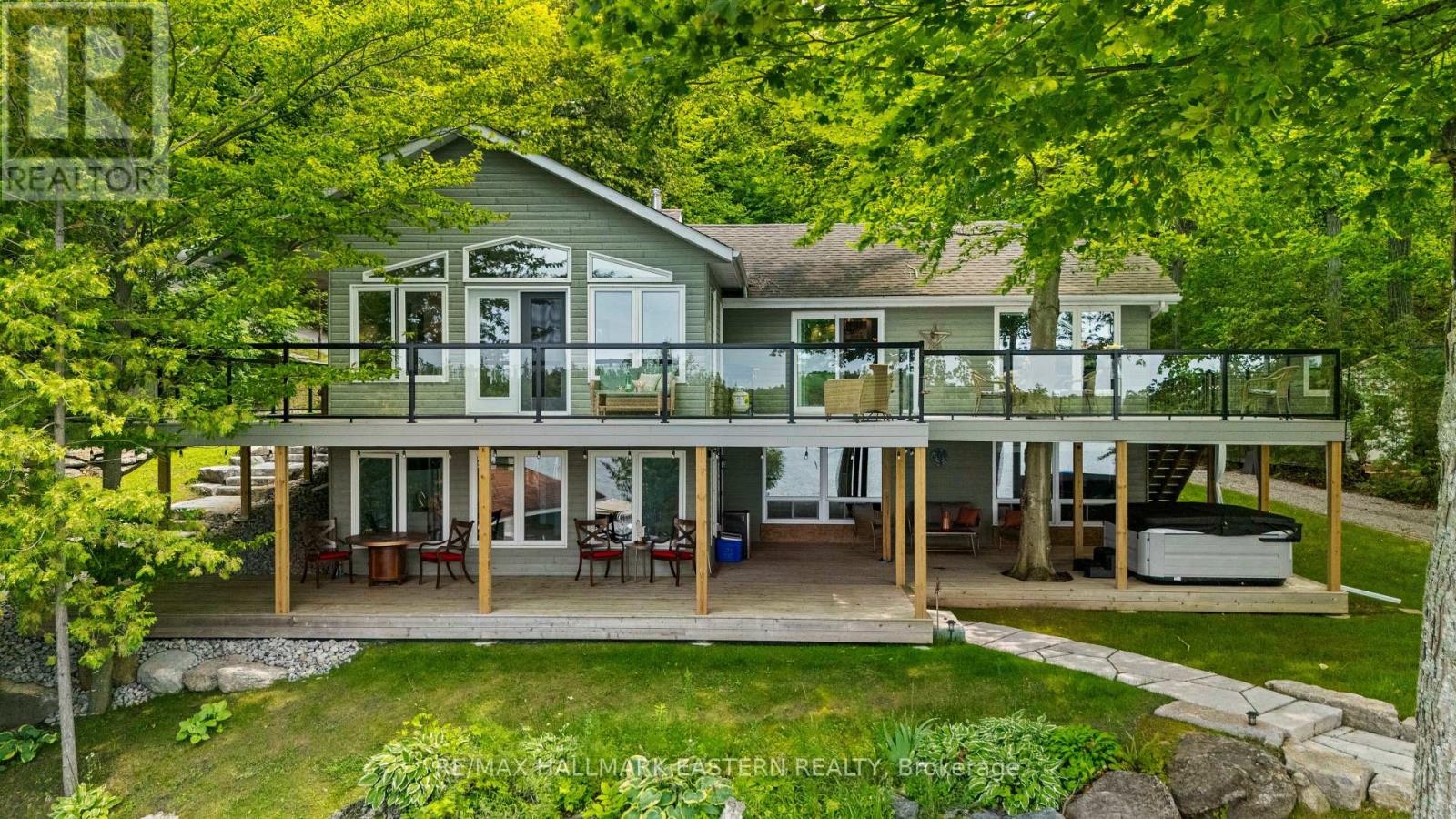 28 MAPLEWOOD COURT - 3
