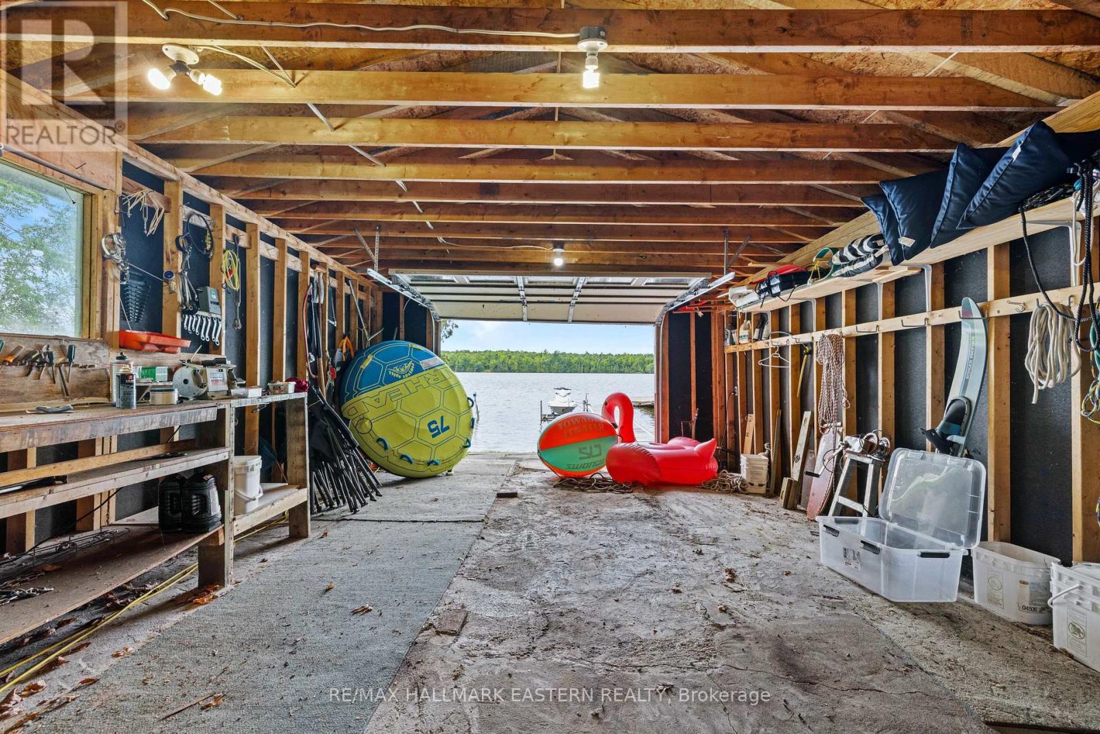 28 MAPLEWOOD COURT - Image 30
