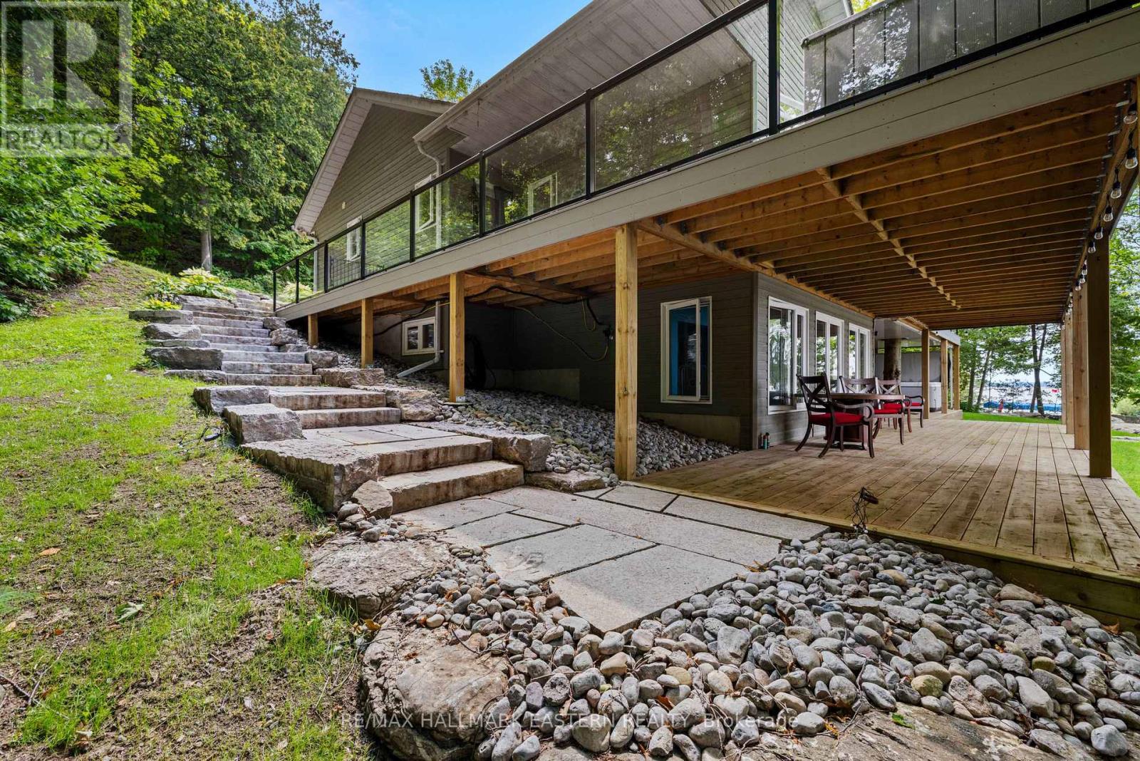 28 MAPLEWOOD COURT - 35