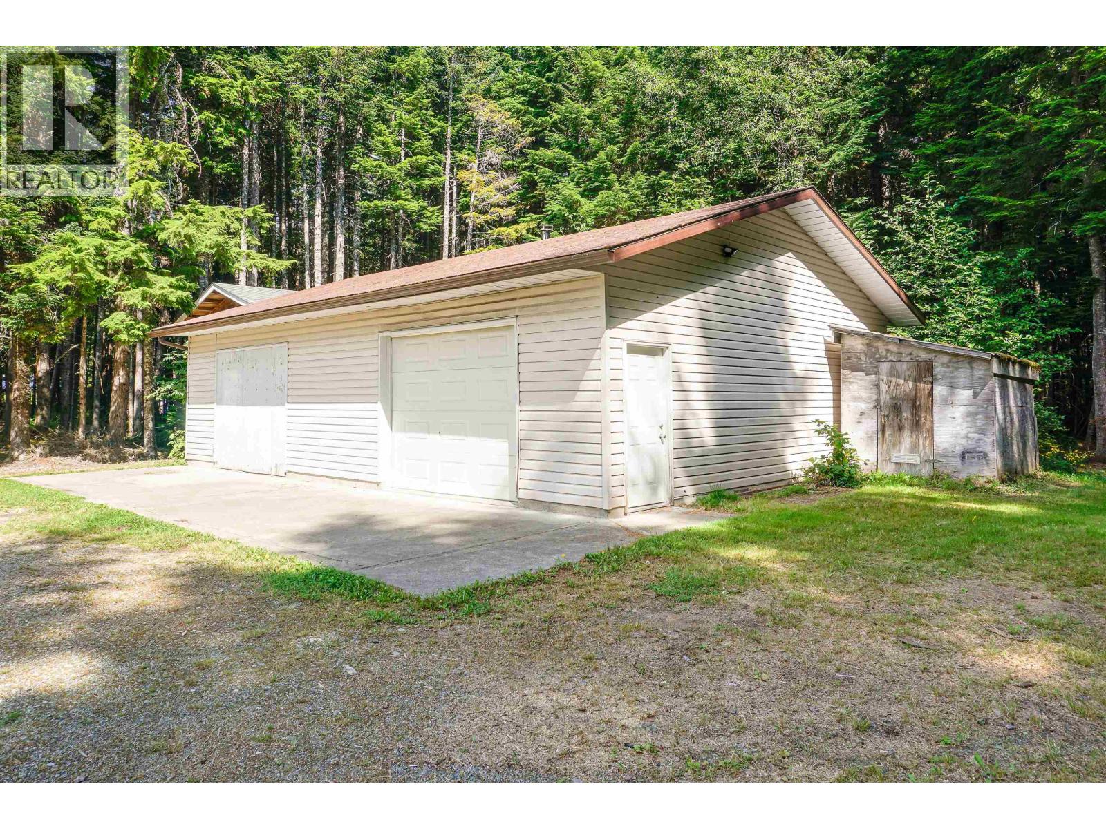 32 DOLLY VARDEN STREET, Kitimat