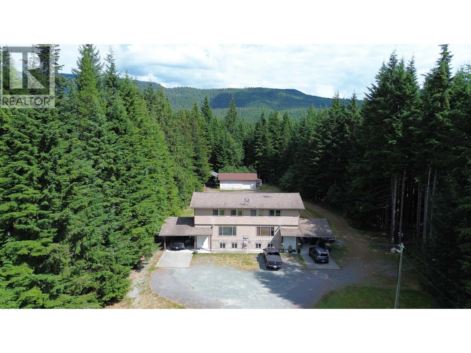 32 DOLLY VARDEN STREET, Kitimat