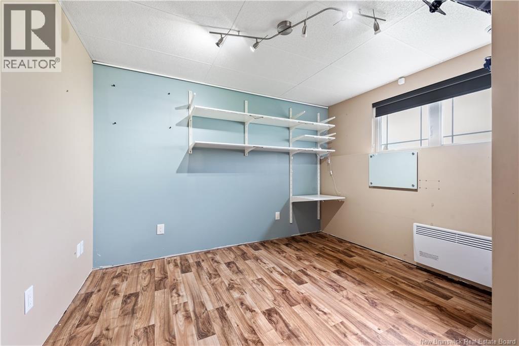 38 Caspian Court - 28