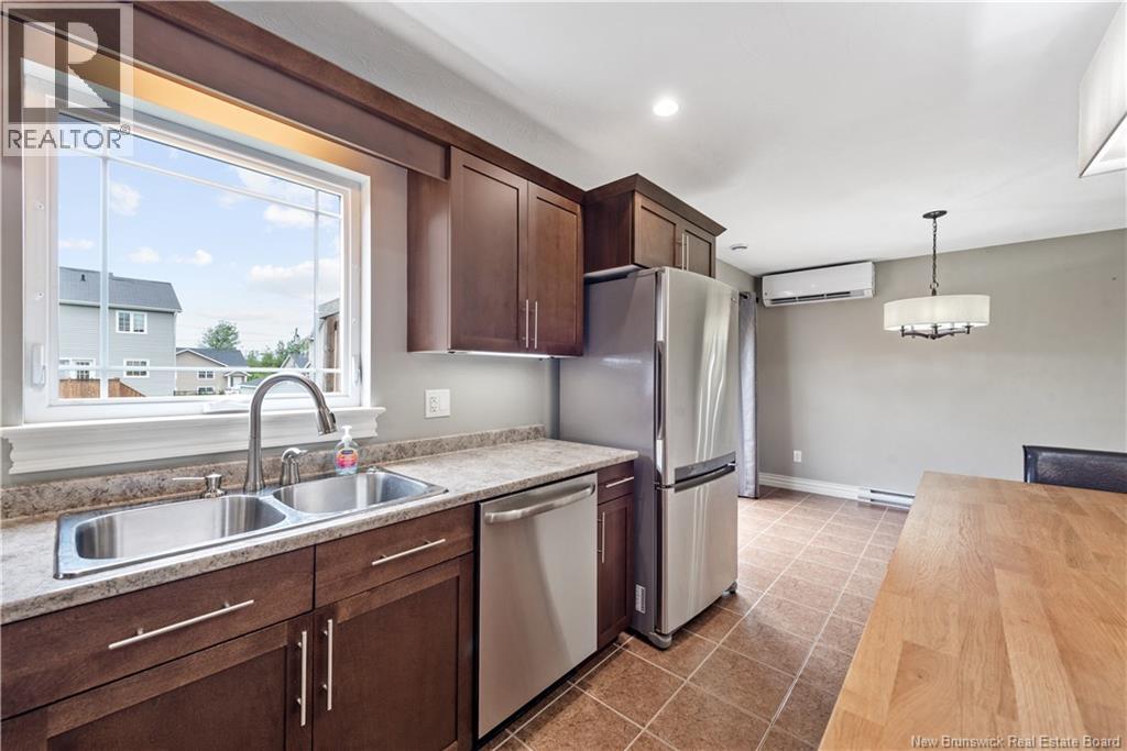 38 Caspian Court - 12