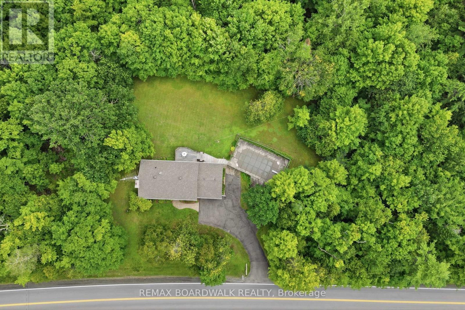 3187 MCDONALD'S CORNER ROAD - 31