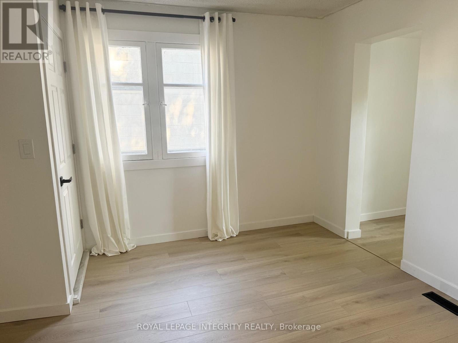 2 Bed, 1 Bath Multi-Family for Rent in Ottawa – 1 – 920 GLADSTONE AVENUE, Ottawa – MLS# X13689140 - Image 19