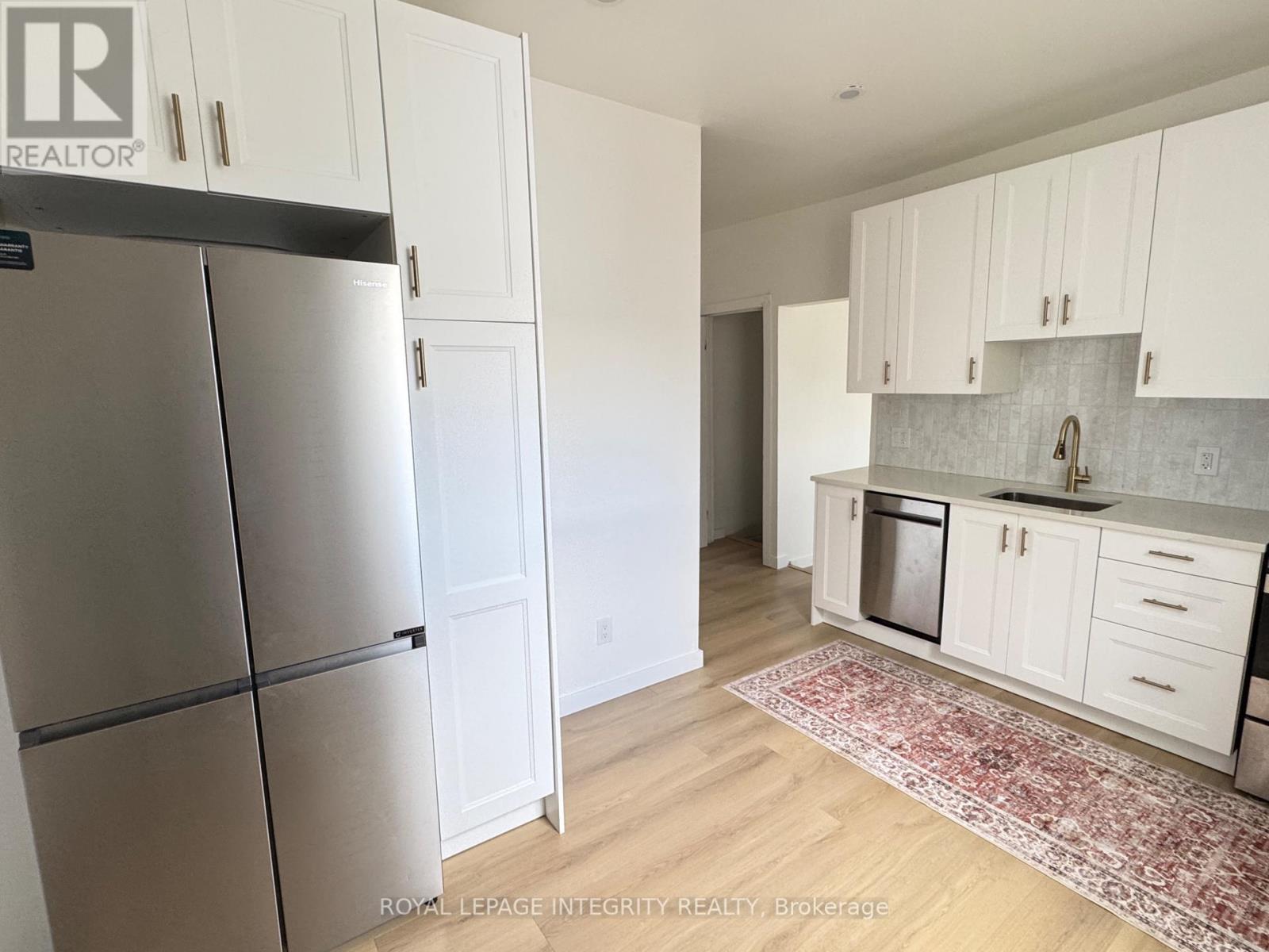 2 Bed, 1 Bath Multi-Family for Rent in Ottawa – 1 – 920 GLADSTONE AVENUE, Ottawa – MLS# X13689140 - Image 6
