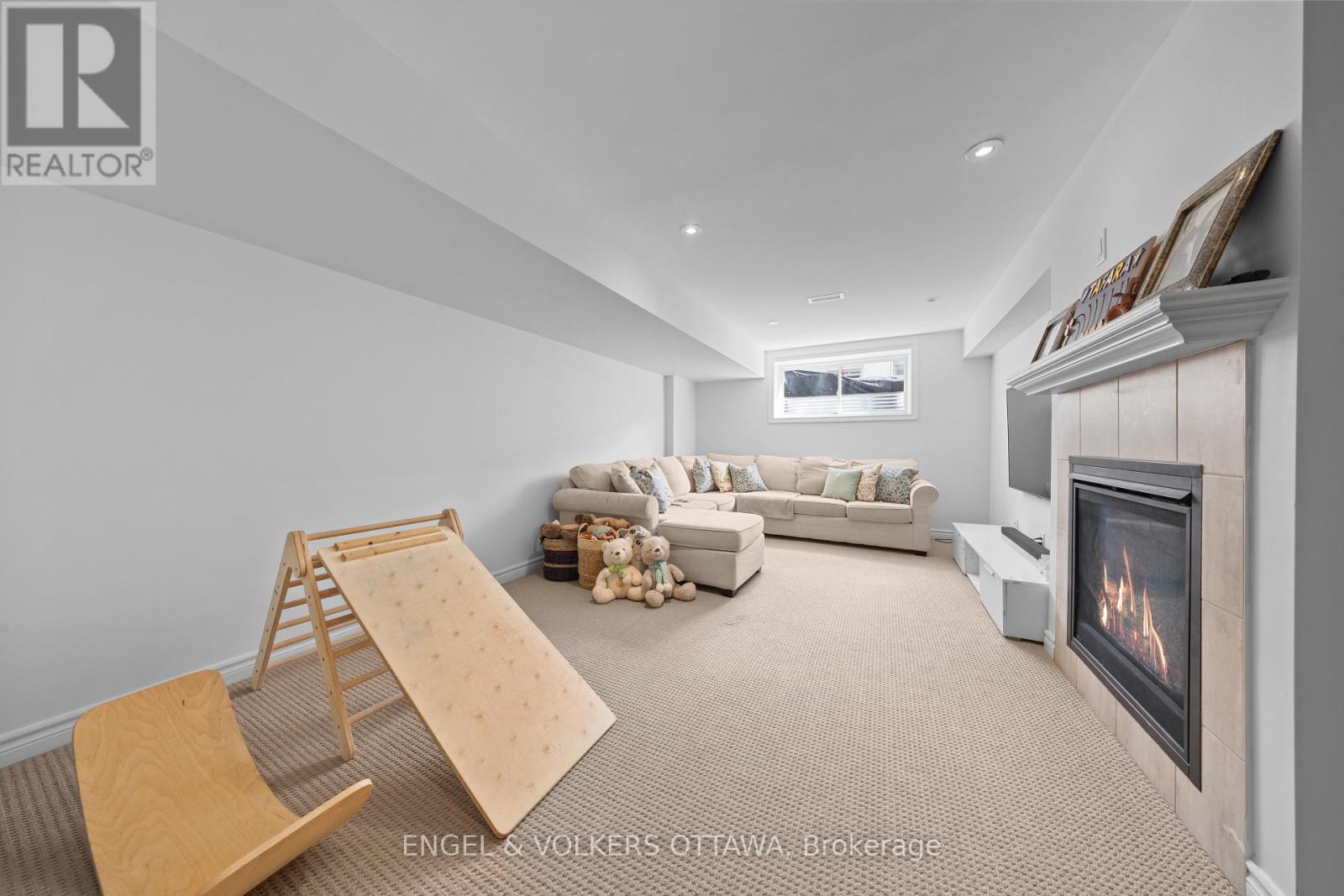 3 Bed, 4 Bath House for Rent in Ottawa – 519 BORBRIDGE AVENUE, Ottawa – MLS# X13689282 - Image 27