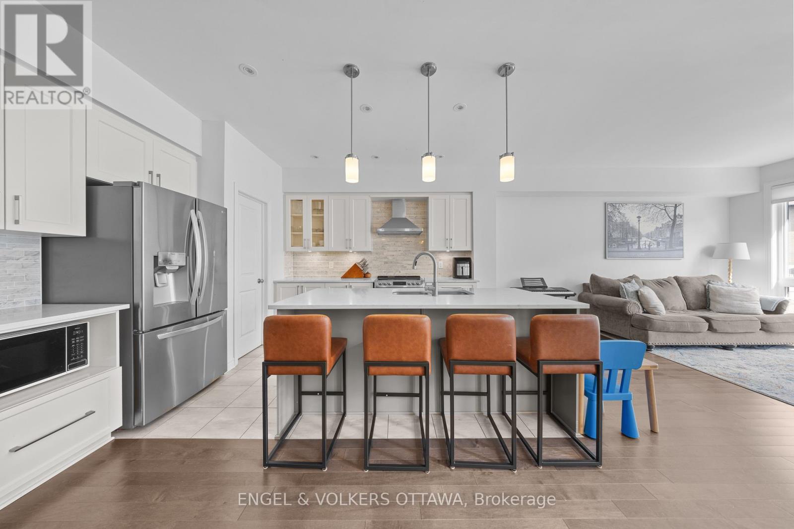 3 Bed, 4 Bath House for Rent in Ottawa – 519 BORBRIDGE AVENUE, Ottawa – MLS# X13689282 - Image 6