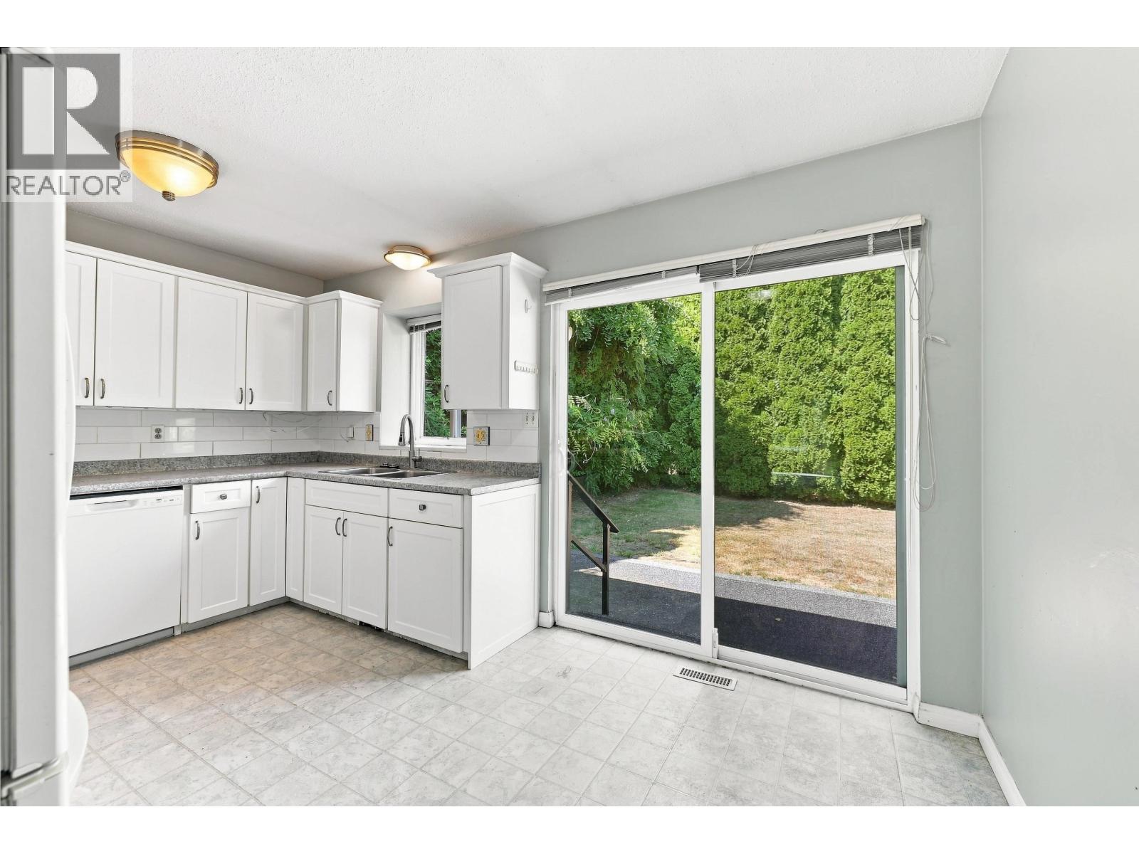 20161 OSPRING STREET, Maple Ridge