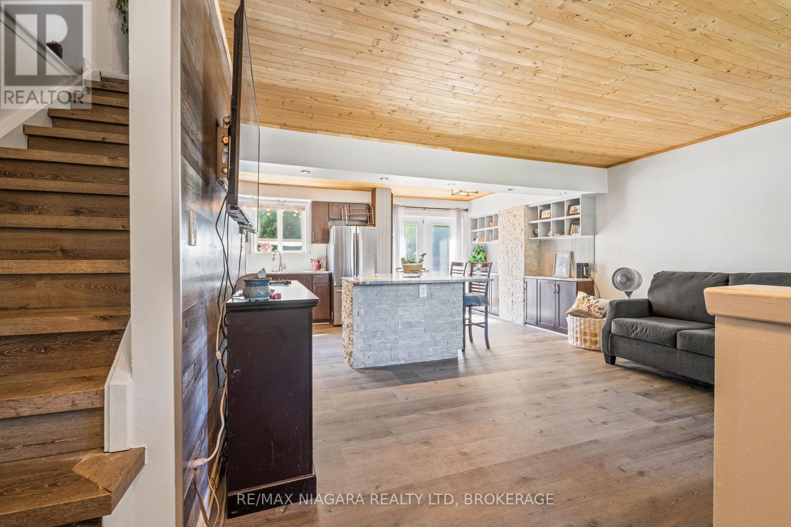 38 MCCORDICK DRIVE - Image 8