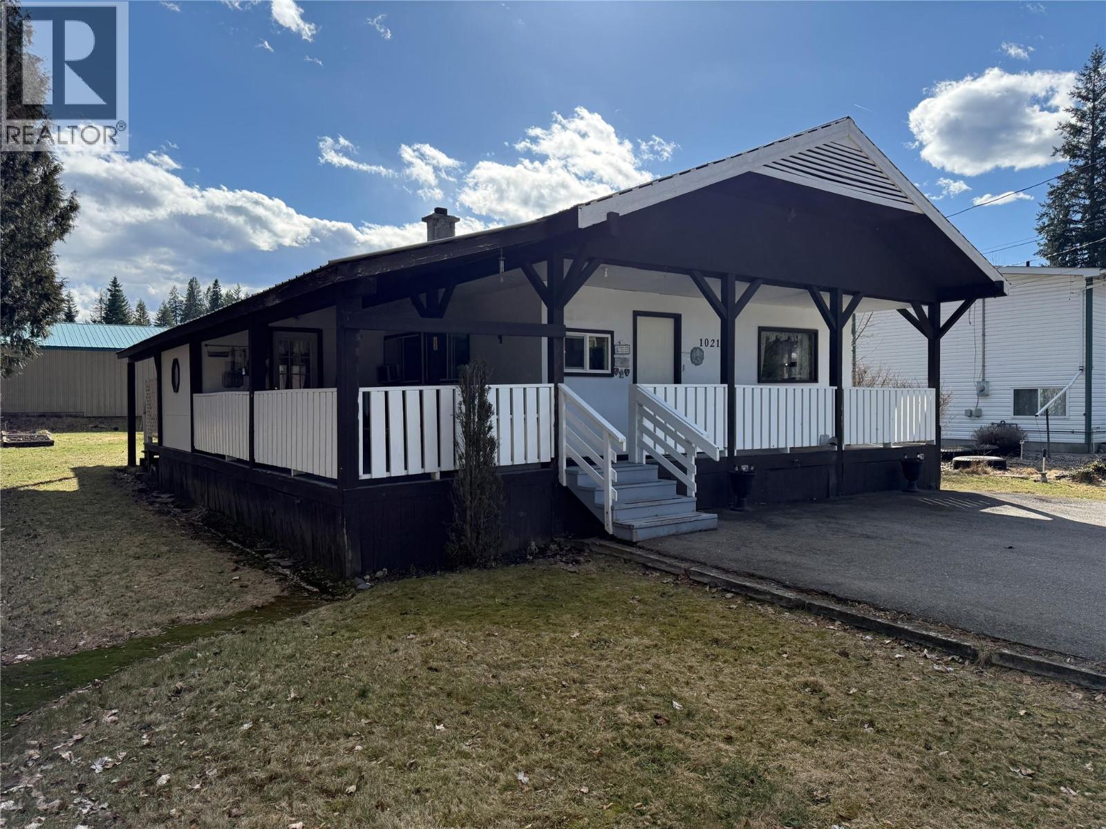 1021 Garden Road, South Slocan