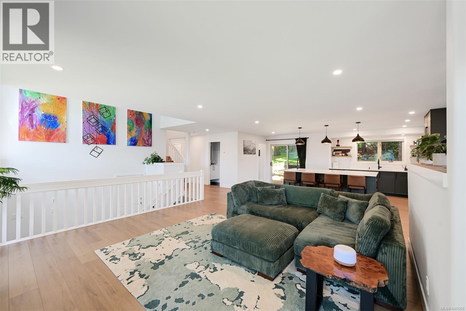978 Fir Tree Glen - Image 17